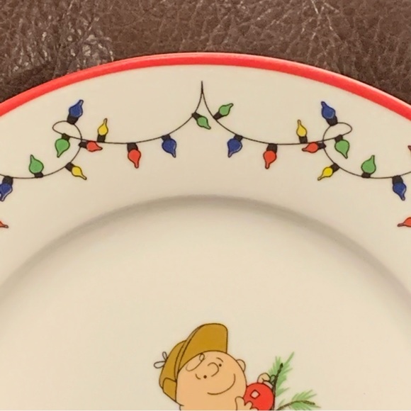 Peanuts Charlie Brown & Snoopy with Christmas Tree Ceramic Salad Plate - Picture 3 of 7